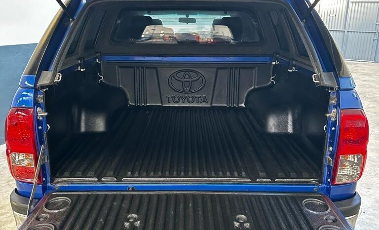
								TOYOTA HILUX 2.4 D4D 150CV VXL full									