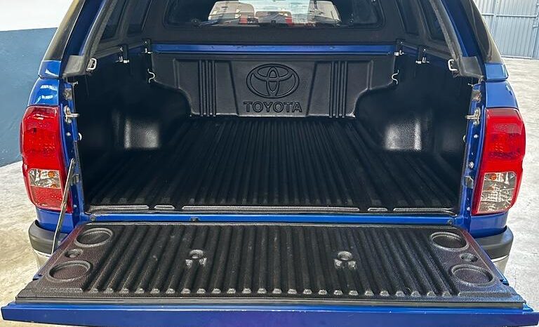 
								TOYOTA HILUX 2.4 D4D 150CV VXL full									