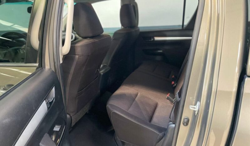 
								TOYOTA HILUX 2.8 D4D CABINA DOBLE 204CV VXL AT full									