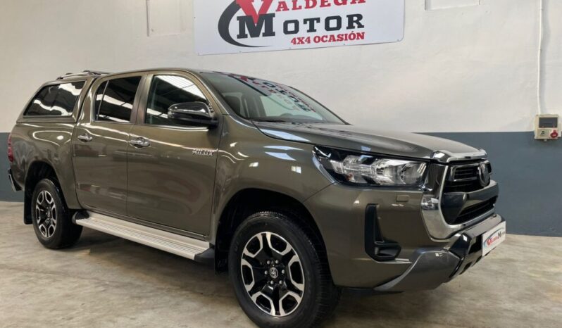 
								TOYOTA HILUX 2.8 D4D CABINA DOBLE 204CV VXL AT full									