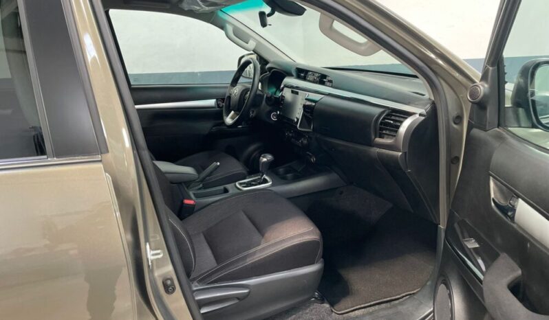 
								TOYOTA HILUX 2.8 D4D CABINA DOBLE 204CV VXL AT full									