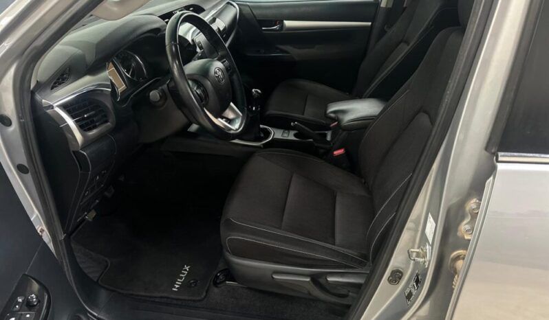 
								TOYOTA HILUX 2.8 D4D CABINA DOBLE 204CV VX  6V full									