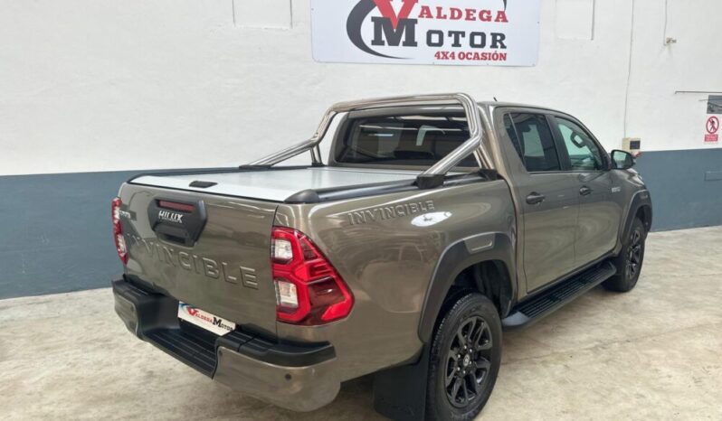
								TOYOTA HILUX INVINCIBLE 2.8 D4D CABINA DOBLE 204CV AUT full									