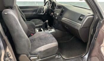 
									MITSUBISHI MONTERO V80 INTENSE 3200CC 160CV full								