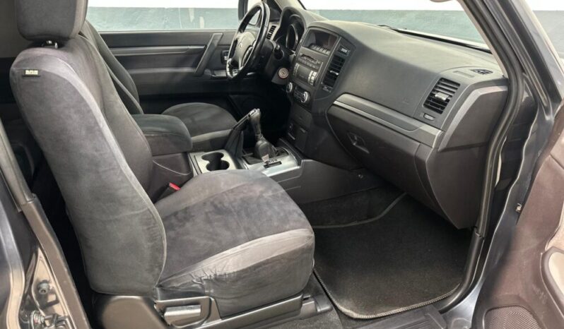
								MITSUBISHI MONTERO V80 INTENSE 3200CC 160CV full									
